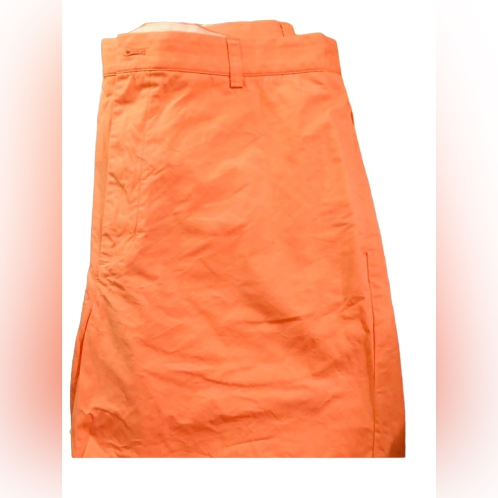 Men’s Size 38 Vineyard Vines orange  shorts.